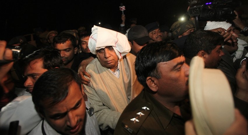 Sant Rampal being taken to Panchkula General hospital