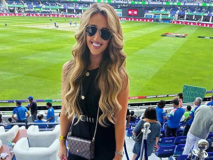 know All About Sophie Shine