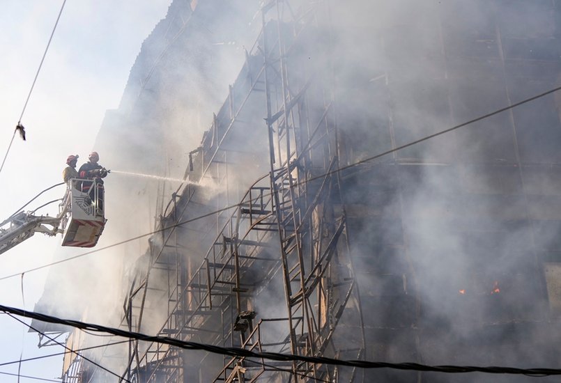 Fire Erupts in Anarkali Building