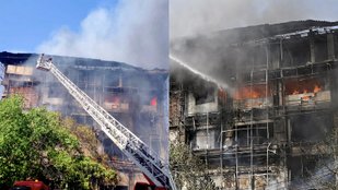 Shops and Cars Destroyed as Fire Rages in Jhandewalan