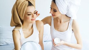 Best summer skin care routine | What to apply on face after bath In summer | nahane ke bad chehre par kya lagaye