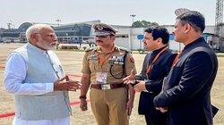 पीएम मोदी ने वाराणसी एयरपोर्ट पर लैंड होते ही इस मामले में मांगी कमिश्नर से रिपोर्ट, जताई नाराजगी