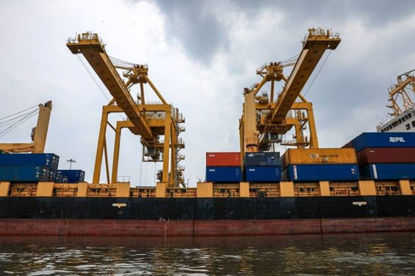 What does India export to America