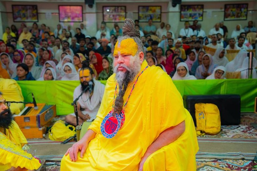 Puja Me kiski Aarti karni chahiye
