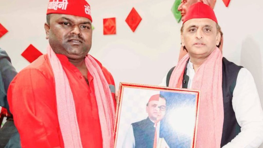 Akhilesh Yadav, BR Ambedkar, Akhilesh Yadav Ambedkar poster