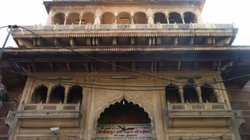 बांके बिहारी मंदिर में VIP कल्चर खत्म, टाइमिंग में भी बदलाव; दर्शन से पहले यहां जानें सबकुछ