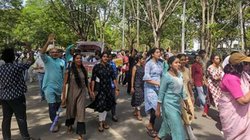 ‘जब तक आखिरी बुलडोजर नहीं हट जाएगा…’, पेड़ कटाई को लेकर भूख हड़ताल पर बैठे हैदराबाद यूनिवर्सिटी के छात्र
