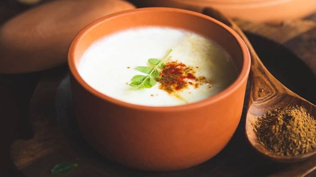 curd। dahi। summer diet