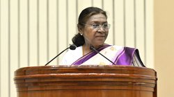Waqf Act 2025: वक्फ संशोधन बिल को राष्ट्रपति द्रौपदी मुर्मू ने दी मंजूरी, बन गया कानून
