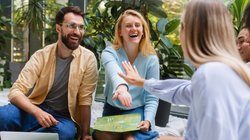 World Health Day 2025: बुढ़ापे तक हेल्दी रहने के लिए अपनाएं ये 4 आदतें, ताकतवर बना देंगी शरीर, आज ही से करें शुरुआत