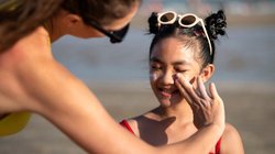 Heatwave Safety Tips: गर्मी में हीट स्ट्रोक और डिहाइड्रेशन का बढ़ सकता है खतरा, बच्चे और बुजुर्ग हो सकते हैं शिकार, एक्सपर्ट से जानिए बचाव