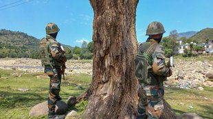 Indian army, Indian Army soldiers assault, Indian Army personnel assault