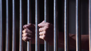 jail prisoners