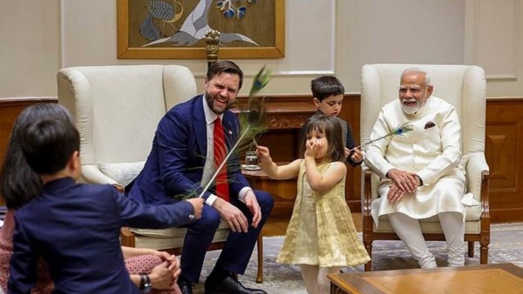 अमेरिकी उपराष्ट्रपति जेडी वेंस ने प्रधानमंत्री नरेंद्र मोदी से मुलाकात की है। (PTI PHOTO)