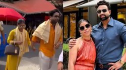 VIDEO: तलाक की अफवाहों के बीच रूमर्ड बॉयफ्रेंड का हाथ पकड़कर मंदिर पहुंचीं मैरीकॉम, क्या दुनिया के सामने किया प्यार का इजहार?