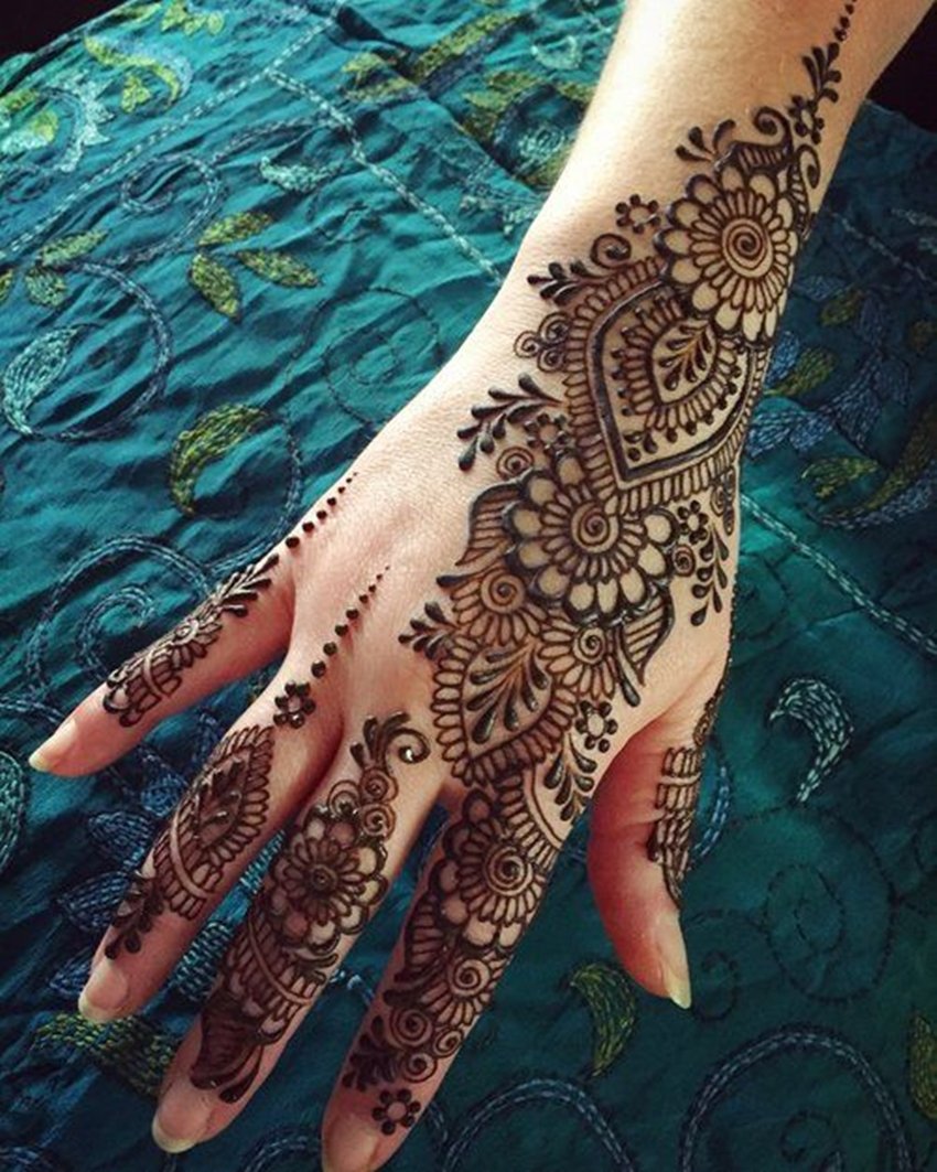 mehndi for gown