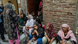 Northeast Delhi building collapse, Delhi Mustafabad building collapse deaths