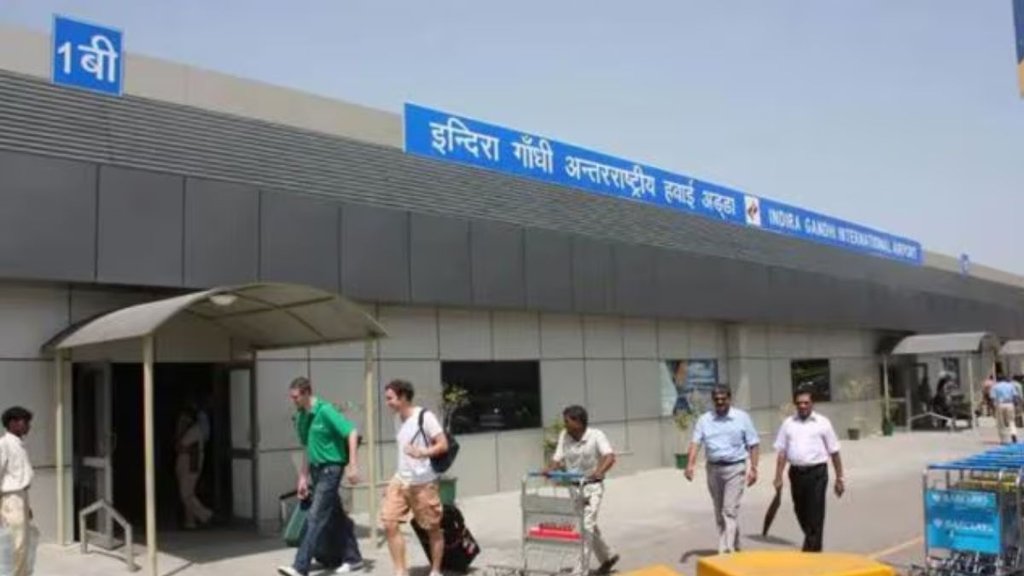 IGI Airport, Delhi weather, Airport, Flight Delayed