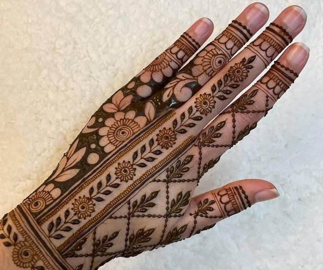 Celebrate Vat Savitri with Beautiful Mehndi Designs