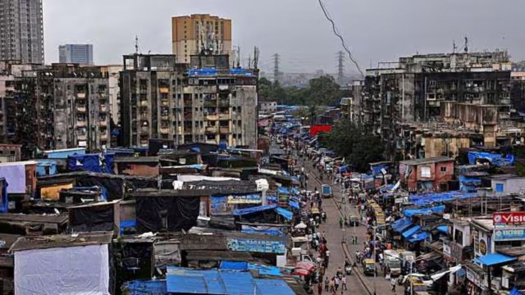 Dharavi Residential Master Plan: धारावी के पुनर्निर्माण के तहत बताई गई घरों की संख्या अनुमानित है। 251.2 हेक्टेयर की इस जमीन पर किराए दारों को फिर से बसाया जाएगा। 