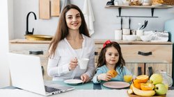 Mother’s Day 2025: वर्किंग हैं तो अपने बच्चे के लिए इस तरह बनाएं डाइट प्लान, पोषक की कभी नहीं होगी कमी, देखिए चार्ट