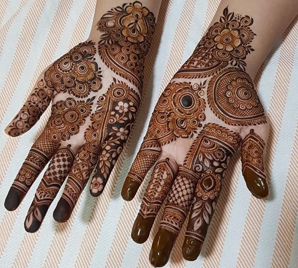 Fusion Mehndi Designs That Perfectly Match Indo-Western Outfits
