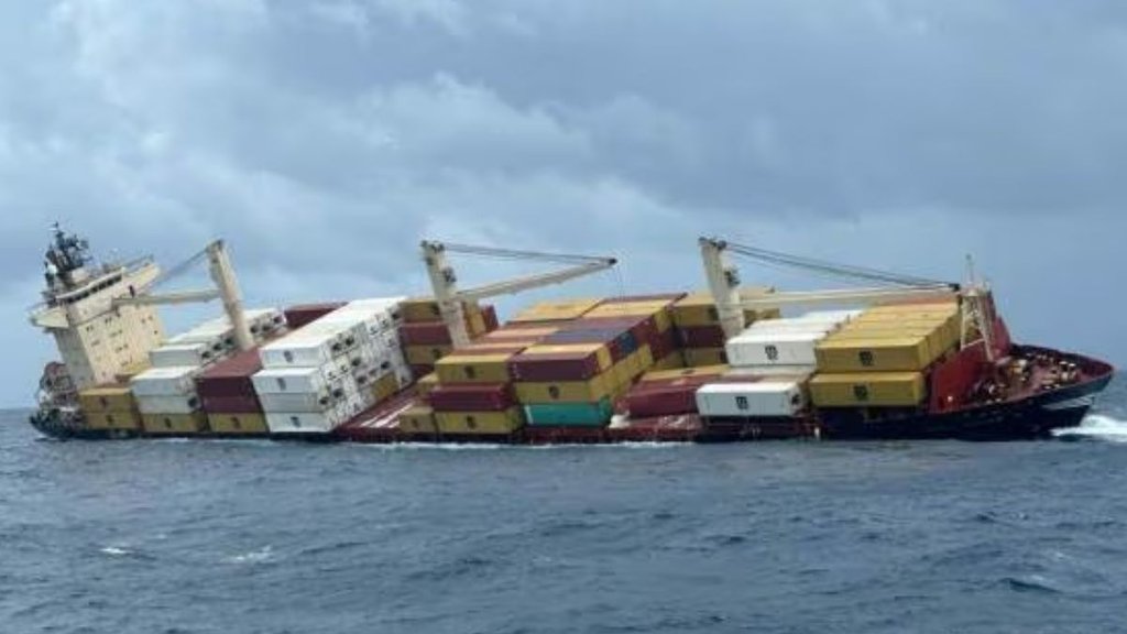 Kerala oil spill, Kerala oil spill impact, Kerala oil spill news, Kerala oil spill effect