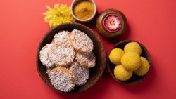 इस बार गर्मियों में जरूर बनाएं ये ठंडी तासीर वाला लड्डू, यहां जानिए आसान रेसिपी