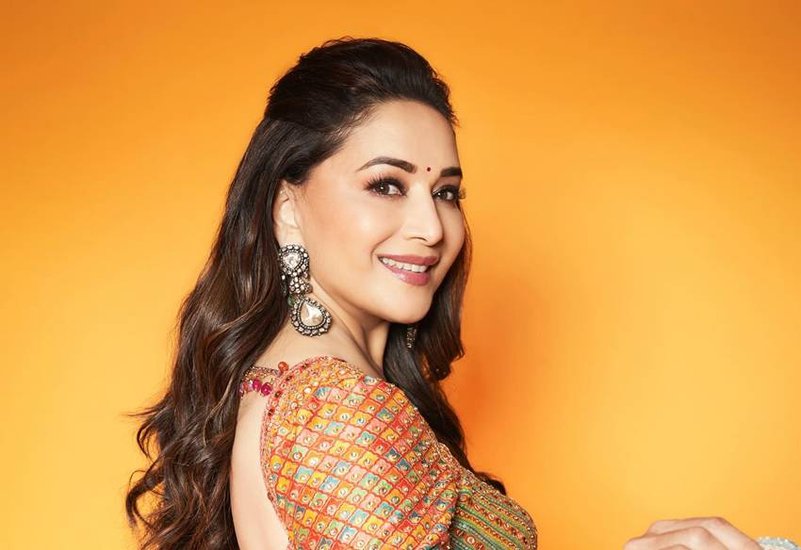 Madhuri Dixit s hair look