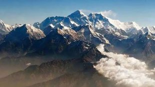 Mount Everest, Subrata Ghosh, Philip Santiago, Climbing deaths, Hillary Step