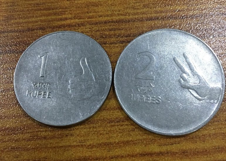 Mushti mudra coin