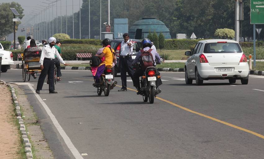 New Traffic Rules in Hindi