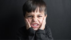 बिना मारे और चिल्लाए… बच्चे को ऐसे सिखाएं तमीज, ये 3 स्टेप पेरेंट्स को जरूर करने चाहिए ट्राई