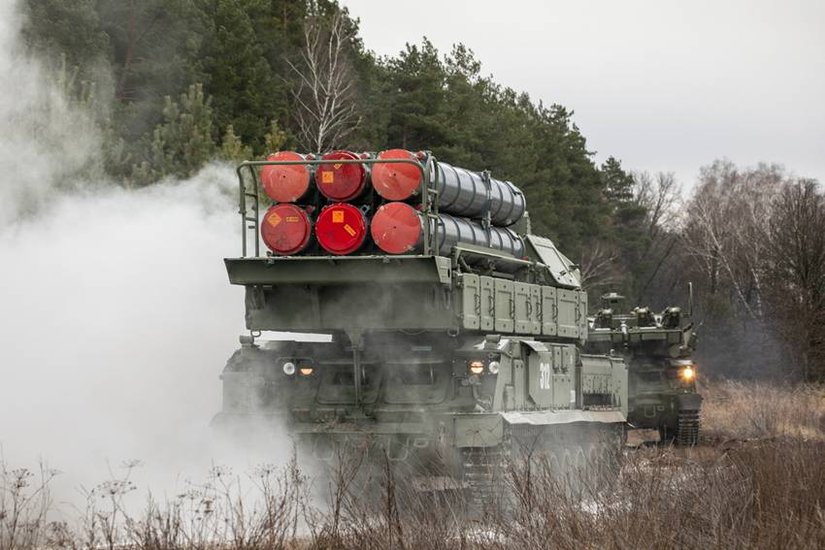 Air defence missile system S-400