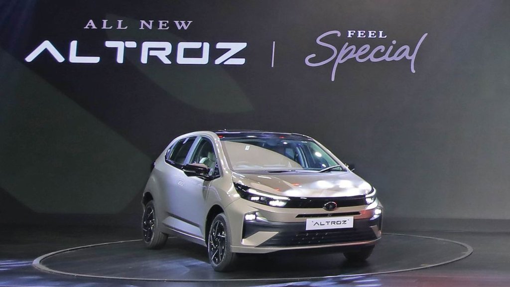 Tata Altroz Facelift 2025, Tata Altroz Facelift 2025 Launch, Tata Altroz Facelift 2025 Launched, Tata Altroz Facelift 2025 Launch in India, Tata Altroz Facelift 2025 Price