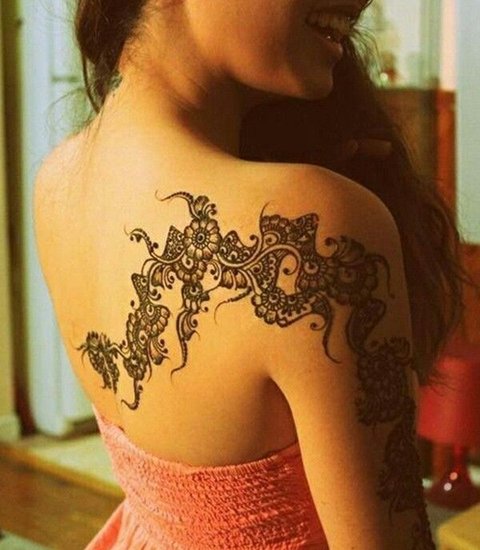 Traditional and Trendy Mehendi