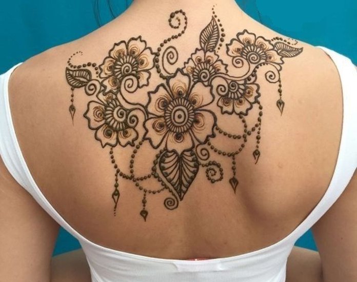 Trendy Mehendi for Parties