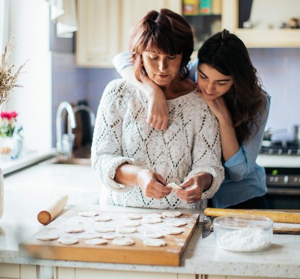 Unique gifts for mom 2025