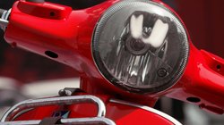 वाहन चेकिंग के दौरान पुलिस ने स्कूटर सवार को रोका, स्टोरेज कम्पार्टमेंट की तलाशी लेते ही छूटे पसीने, तुरंत…