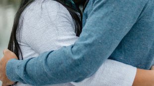 last hug, emotional post| emotional story