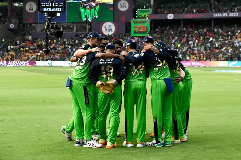 Virat Kohli jersey number 18