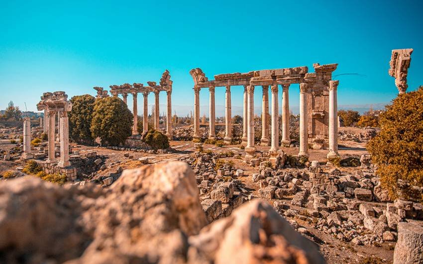 What is dark tourism and places