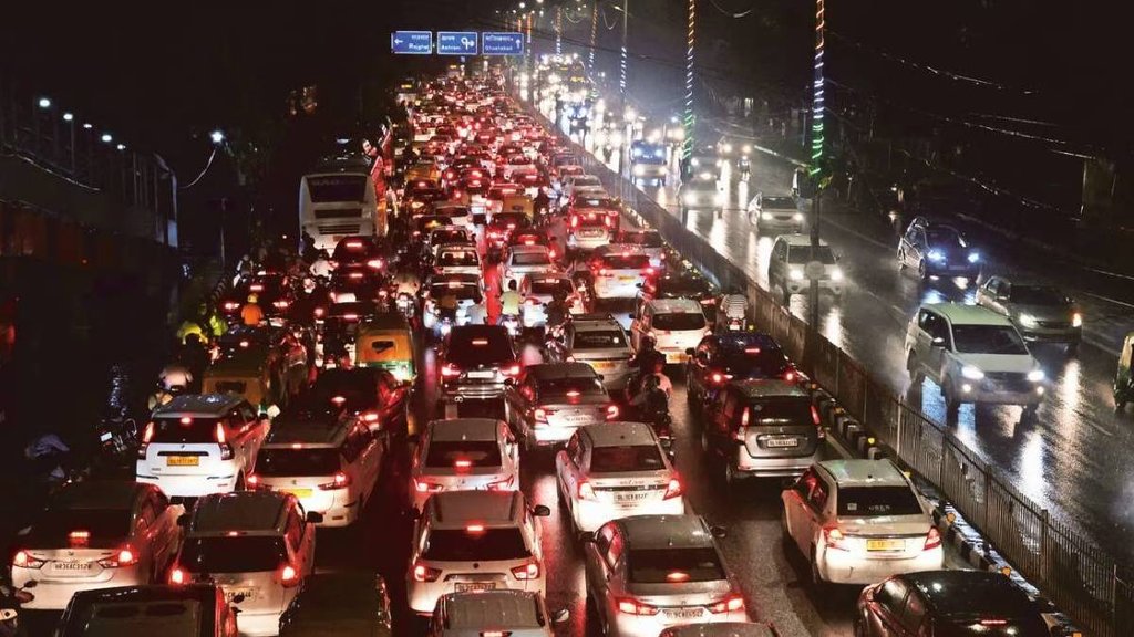 delhi vehicles crowd, crowd tax
