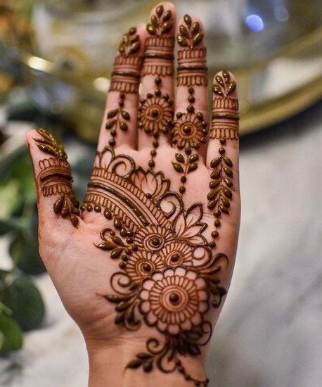 front hand mehndi for Eid
