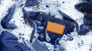 how to clean heavy jeans , clean heavy jeans, heavy jeans cleaning tips