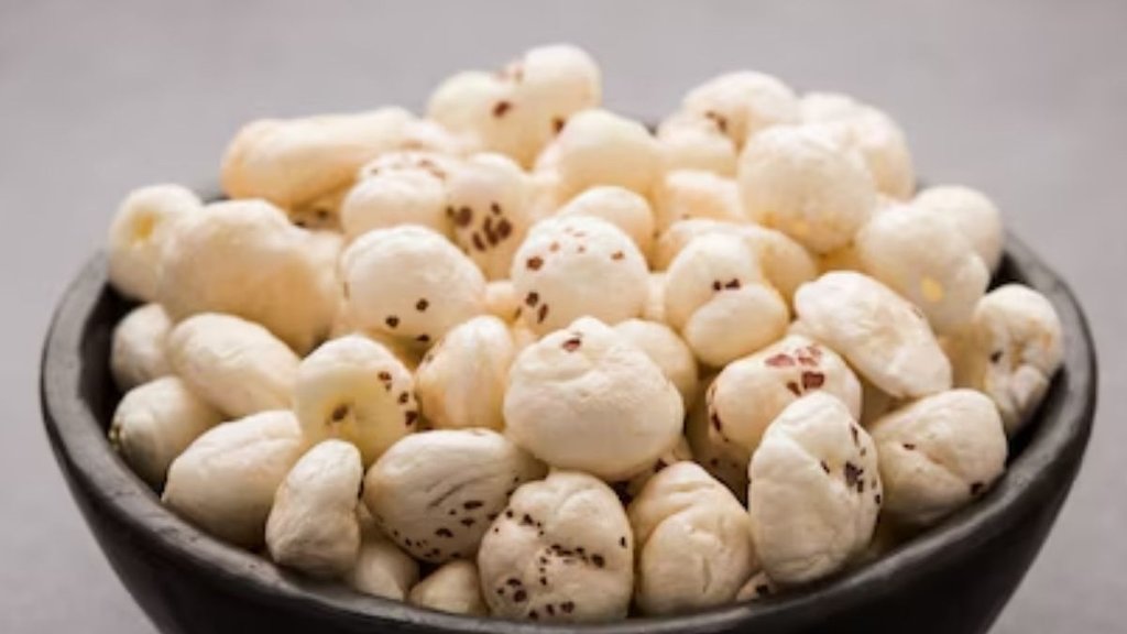 benefits of eating makhana, eating makhana, makhana, Fox Nut, fox nut benefits, Benefits of Makhana, what should be eaten Makhana, right time to eat Makhana