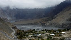 कल रात PoK में क्या हुआ? जमकर चली गोलियां और फेंके गए ग्रेनेड, पाकिस्तान के दो पुलिसकर्मियों सहित छह की मौत