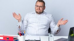 क्या डेस्क पर काम करने से वजन बढ़ता है? जानिए क्या कहते हैं एक्सपर्ट और कैसे करें वेट मेंटेन