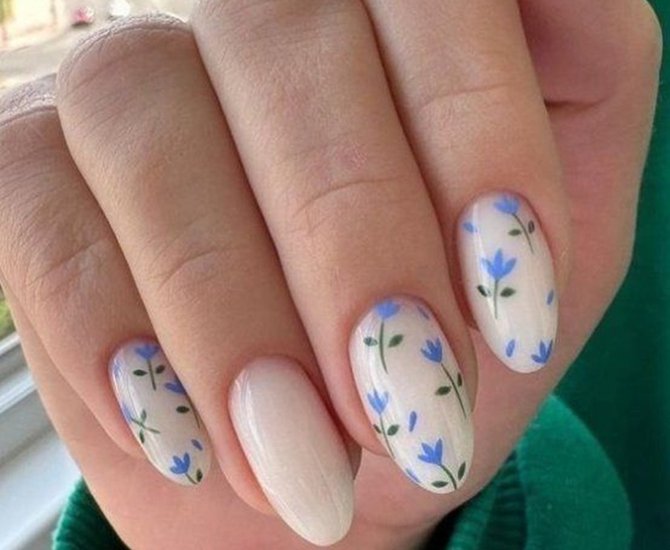 A fresh touch of floral design nail art