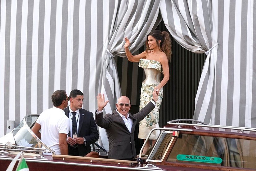 Greenpeace protest Bezos wedding